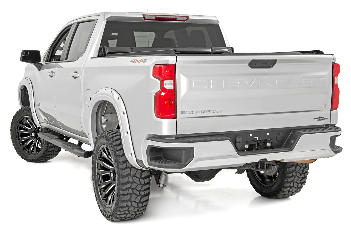 Oval Nerf Step | Crew Cab | Chevy/GMC 1500/2500HD/3500HD (19-26) - Steps & Runningboard (Image 6 of 6)