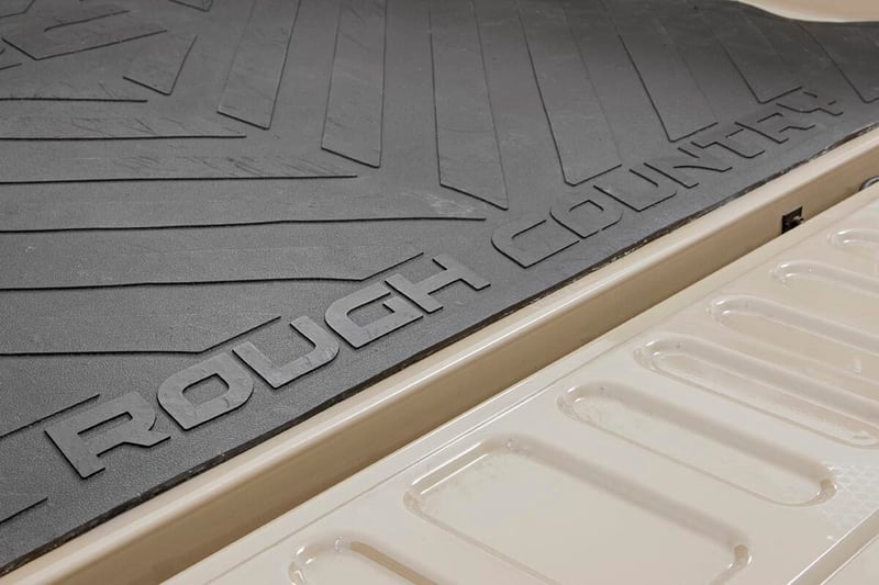 RC Bed Mat | 8' Bed | RC Logo | Chevy/GMC Sierra 1500 (19-26)/Silverado 1500 (19-26) (manufacturer page)