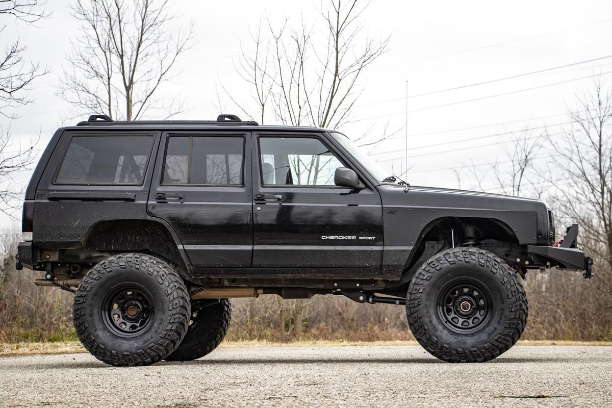 Lower Door Armor | 4 Door | Jeep Cherokee XJ 2WD/4WD (1984-2001) - Jeep Add-Ons (Image 3 of 6)