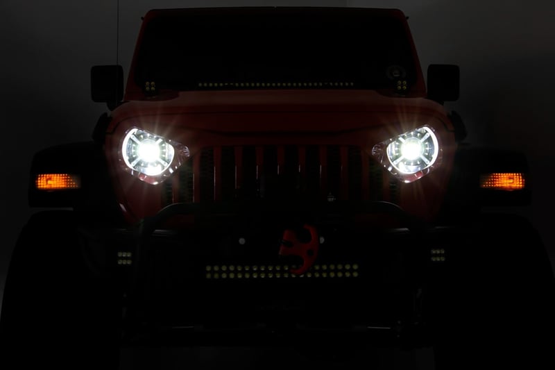 RC 9 Inch DRL Halo LED Headlights | DOT Approved | Jeep Gladiator JT/Wrangler JL (18-26) (manufacturer page)