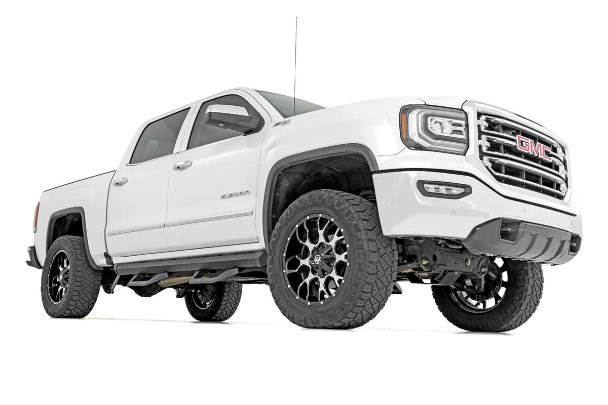 SRX2 Adj Aluminum Step | Crew Cab | Chevy/GMC 1500/2500HD/3500HD (07-18 & Classic) - Steps & Runningboard (Image 2 of 6)
