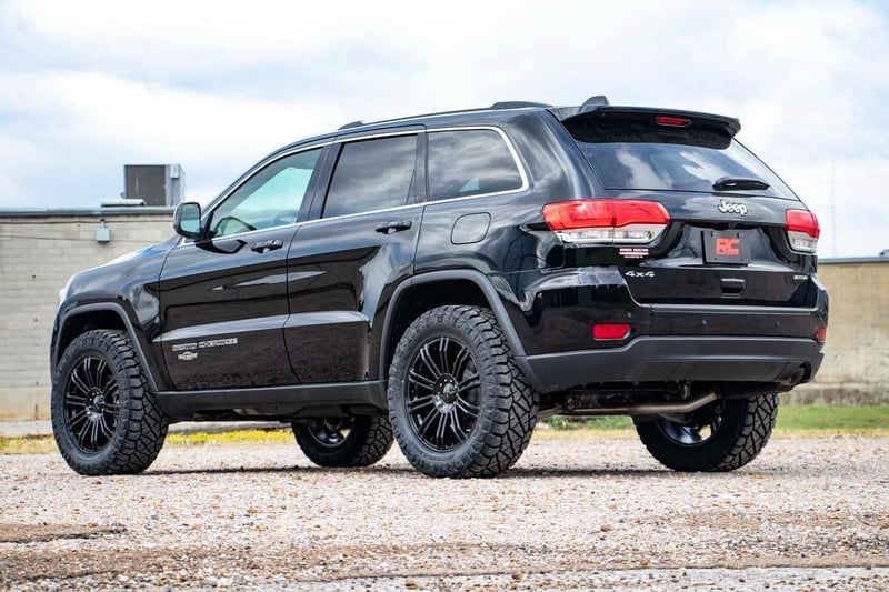 RC 2.5 Inch Lift Kit | N3 Struts | Jeep Grand Cherokee 4WD (2016-2022) (manufacturer page)