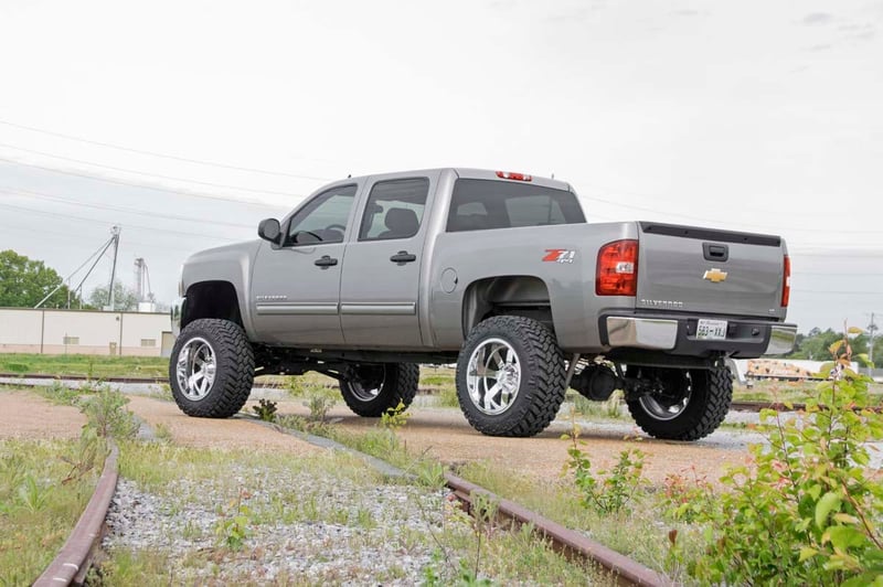 RC 7.5 Inch Lift Kit | M1 Struts/M1 | Chevy/GMC 1500 (07-13) (manufacturer page)