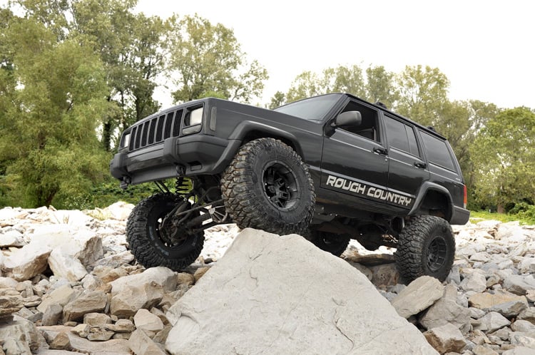 RC Long Arm Upgrade Kit | 4-6 Inch Lift | Jeep Cherokee XJ (84-01)/Comanche MJ (86-92) (manufacturer page)