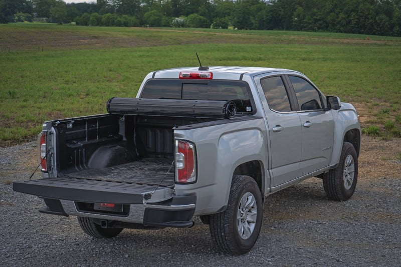 RC Hard Roll Up Bed Cover | 5' Bed | Chevy/GMC Canyon/Colorado 2WD/4WD (15-22) (manufacturer page)