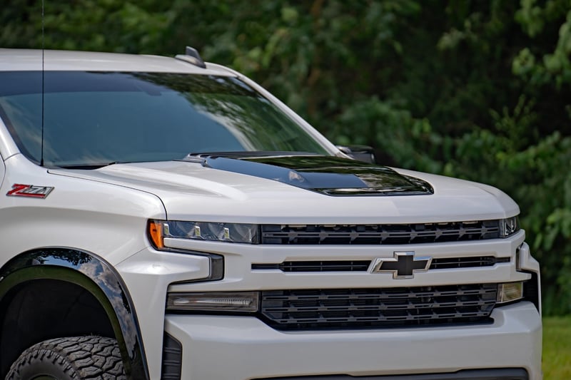 RC Hood Scoop | GCN Victory Red | Chevy Silverado 1500 2WD/4WD (2019-2026) (manufacturer page)