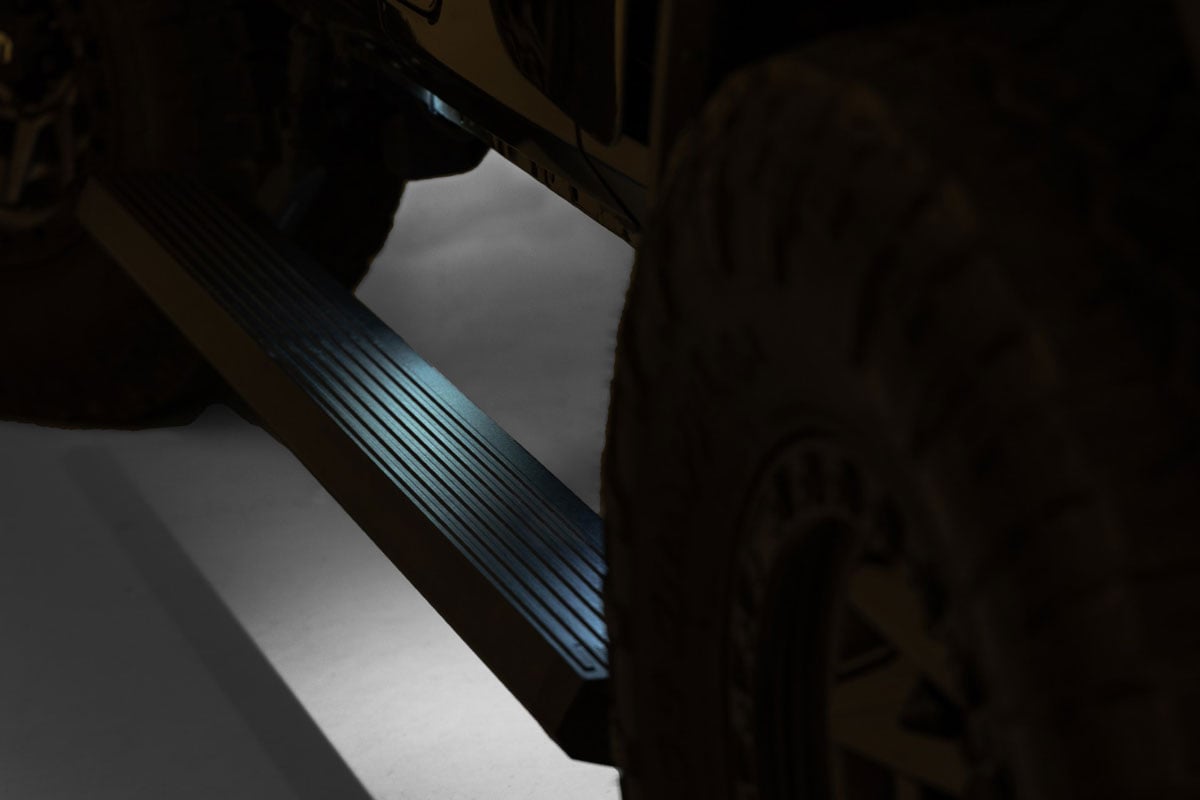 Power Running Boards | Dual Electric Motor | Jeep Gladiator JT 4WD (20-26) - Steps & Runningboard (Image 5 of 6)