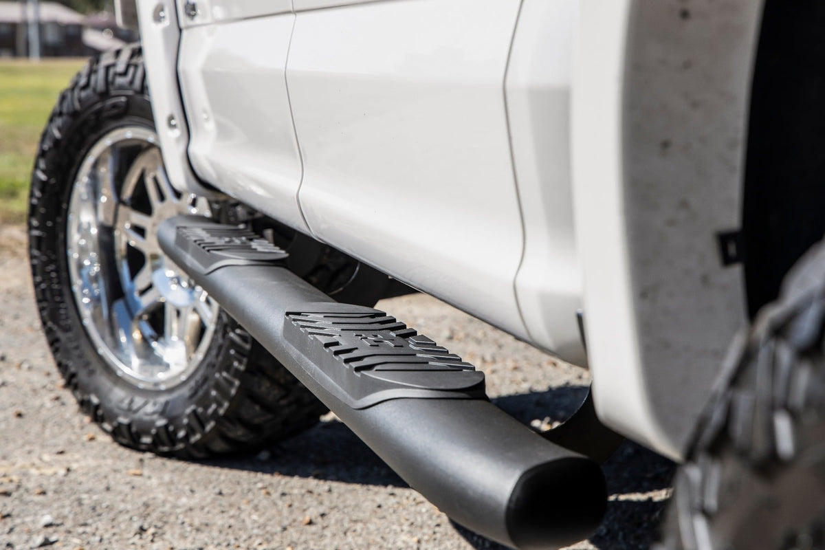 Oval Nerf Step | Crew Cab | Black | Ford F-150/Lightning/F-250/F-350/Raptor (15-26) - Steps & Runningboard (Image 2 of 6)