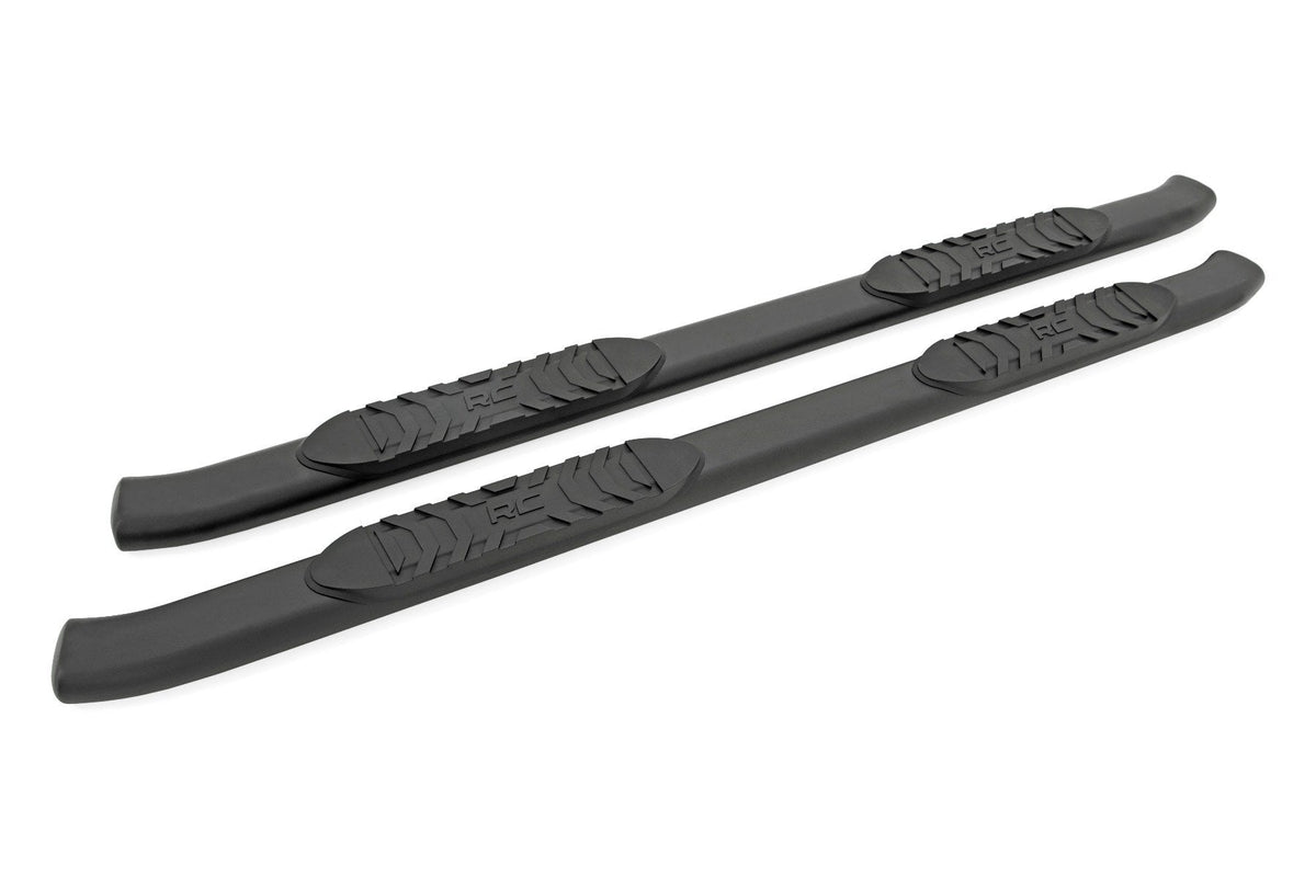 Oval Nerf Step | Double Cab | Black | Toyota Tacoma 2WD/4WD (2005-2023) - Steps & Runningboard (Image 3 of 6)