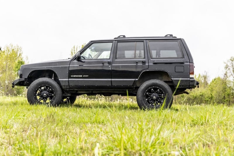 RC 3 Inch Lift Kit | Rear AAL | Jeep Cherokee XJ 2WD/4WD (1984-2001) (manufacturer page)