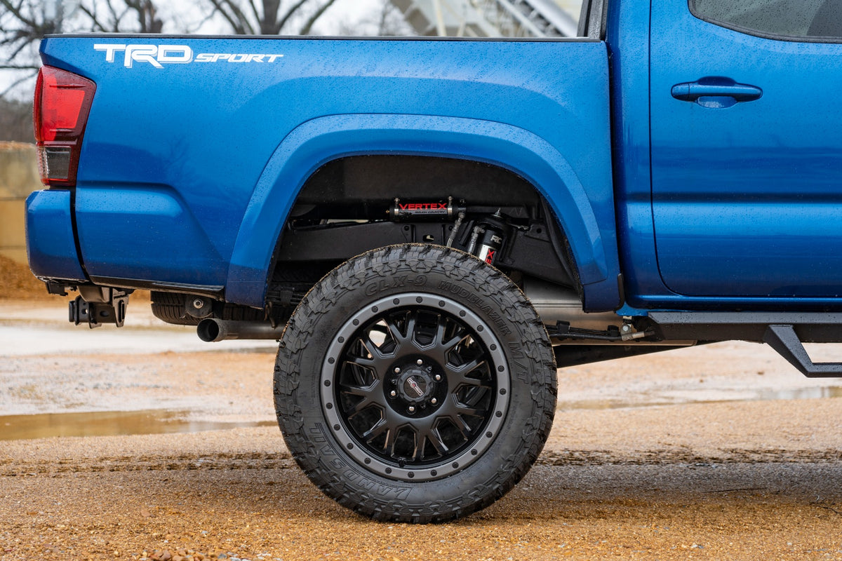 Rough Country 699014 Vertex 2.5 Reservoir Rear Shocks | 6-7" | Toyota Tacoma 2WD/4WD (2005-2023) - Image 4