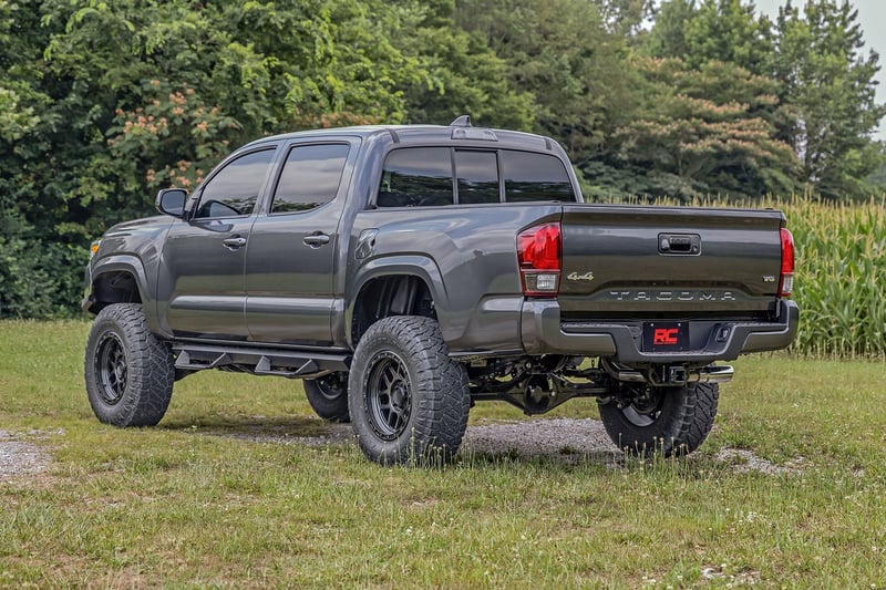 RC 3.5 Inch Lift Kit | Red UCA | N3 Struts | Toyota Tacoma 2WD/4WD (2005-2023) (manufacturer page)