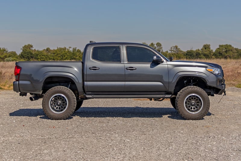 RC HD2 Aluminum Running Boards | Double Cab | Toyota Tacoma 2WD/4WD (2005-2023) (manufacturer page)