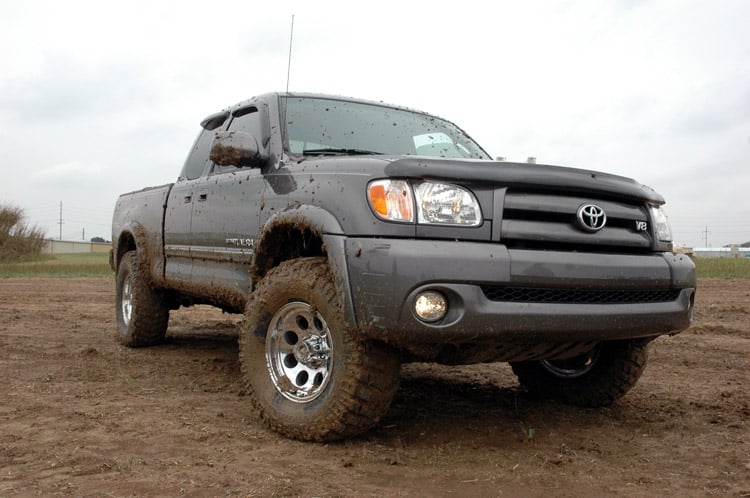 RC 2.5 Inch Lift Kit | M1 Struts/M1 | Toyota Tundra 4WD (2000-2006) (manufacturer page)