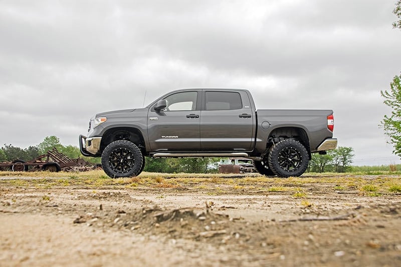 RC 6 Inch Lift Kit | M1 Struts/M1 | Toyota Tundra 4WD (2007-2015) (manufacturer page)