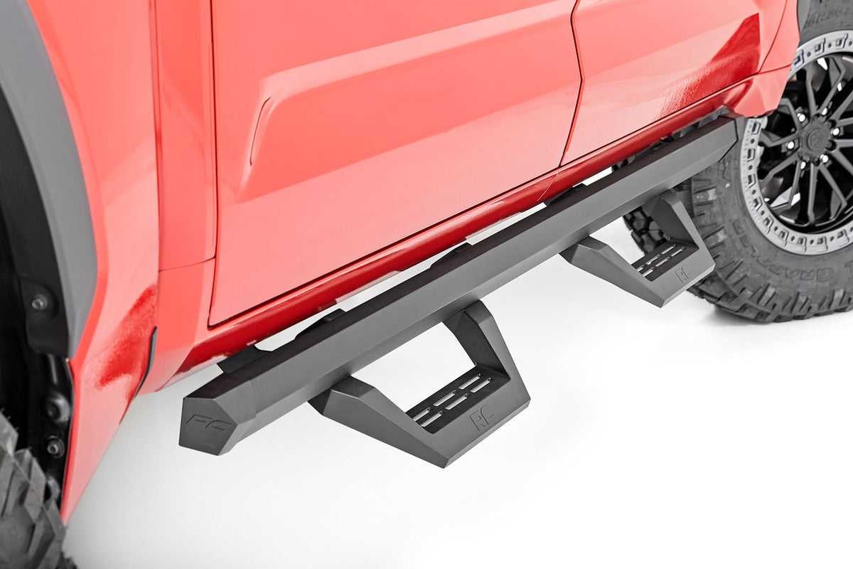 SRX2 Adj Aluminum Steps | CrewMax | Toyota Tundra 2WD/4WD (2022-2026) - Steps & Runningboard (Image 4 of 6)