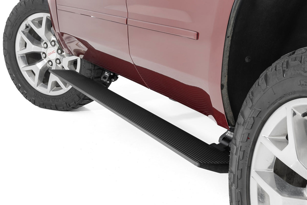 Power Running Boards | Dual Electric Motor | Chevy/GMC Tahoe/Yukon (15-20) - Steps & Runningboard (Image 1 of 6)